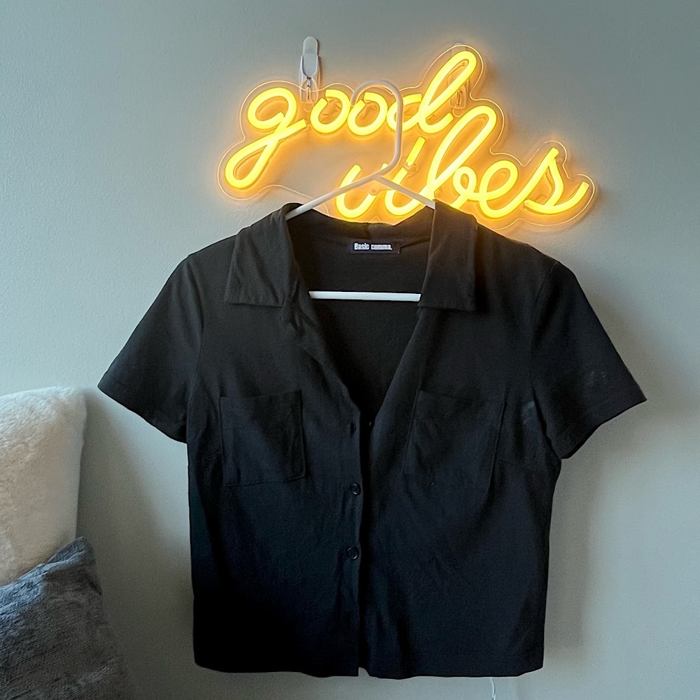 Black button up crop top